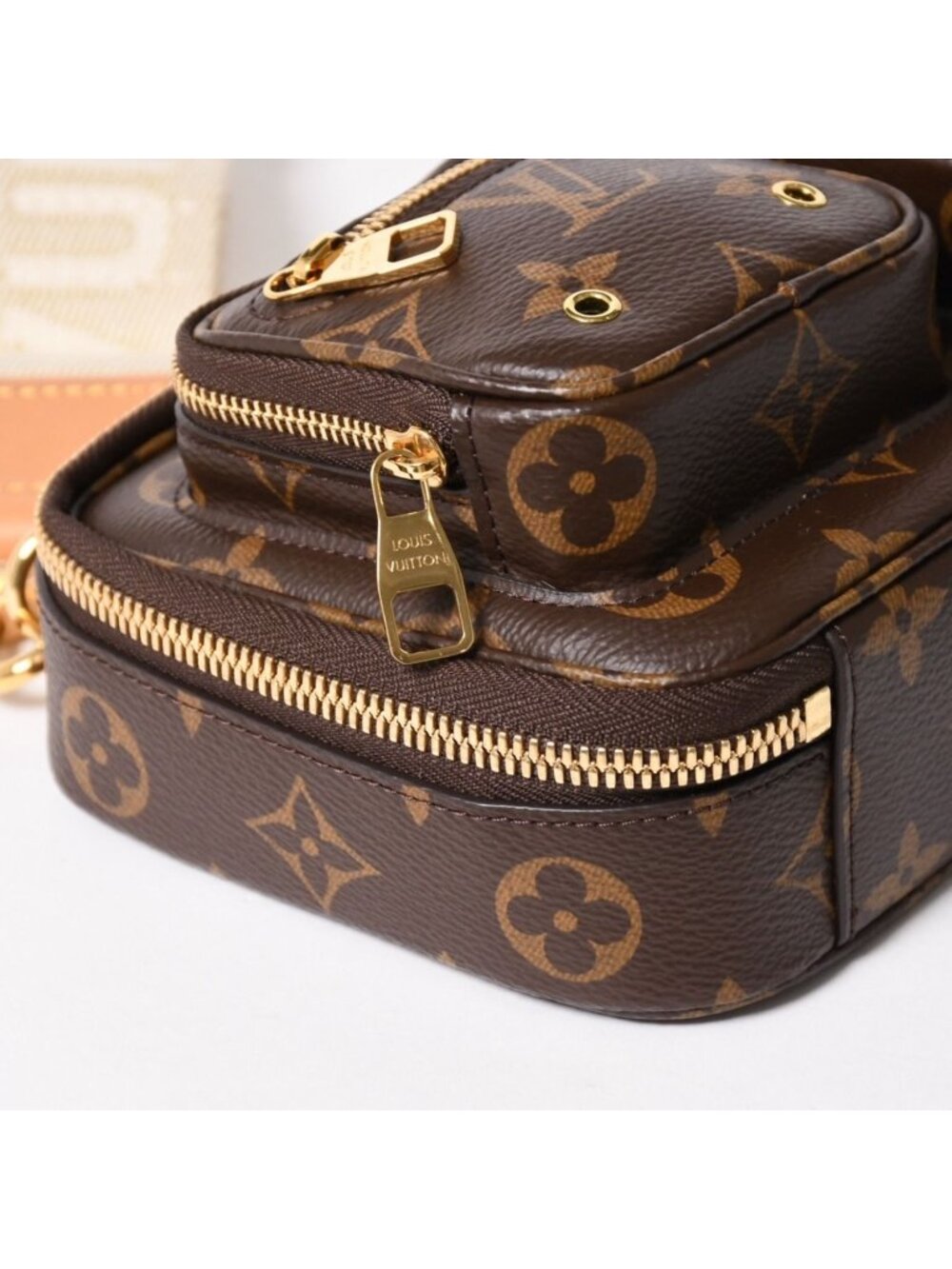 Louis Vuitton Monogram Utility Crossbody Shoulder Bag Brown Gold - Picture 15 of 16